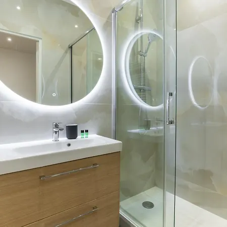 Fleurus Luxembourg Luxury 6p 2br París